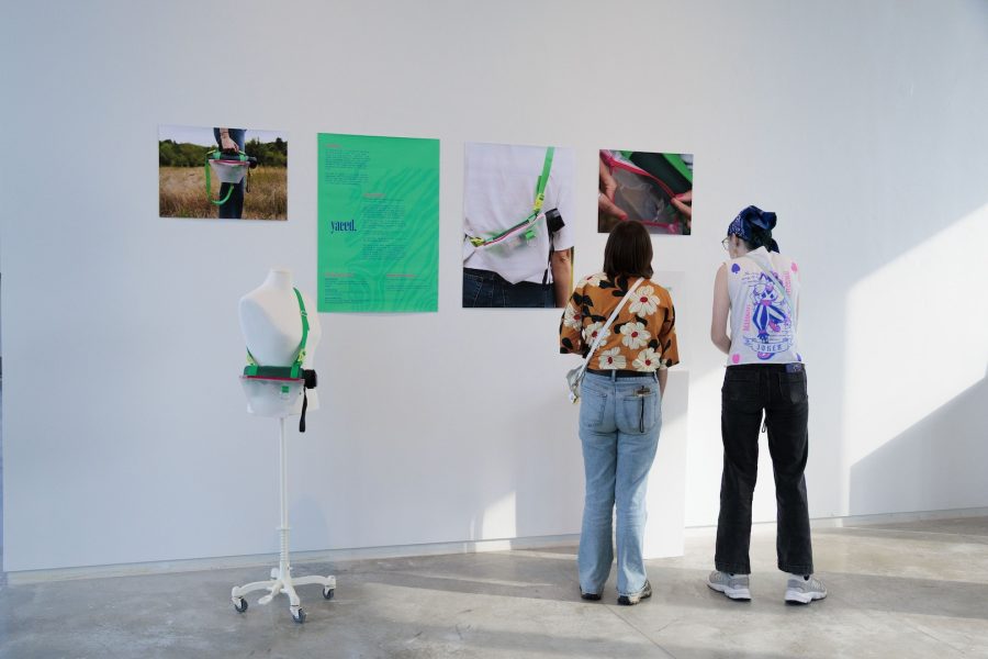 Blick in die Ausstellung 4000 Miles (3)