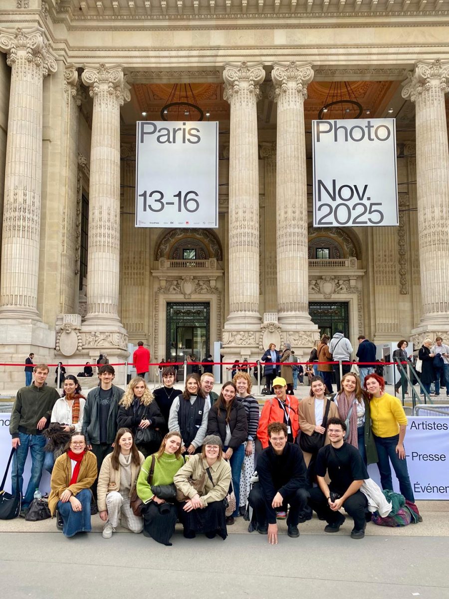 Gruppenbild Paris Photo Fakultät Gestaltung Würzburg November 2025